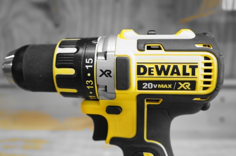 What Comes in the New Dewalt DCK330P2 20V MAX Brushless 3-Tool Combo Kit?